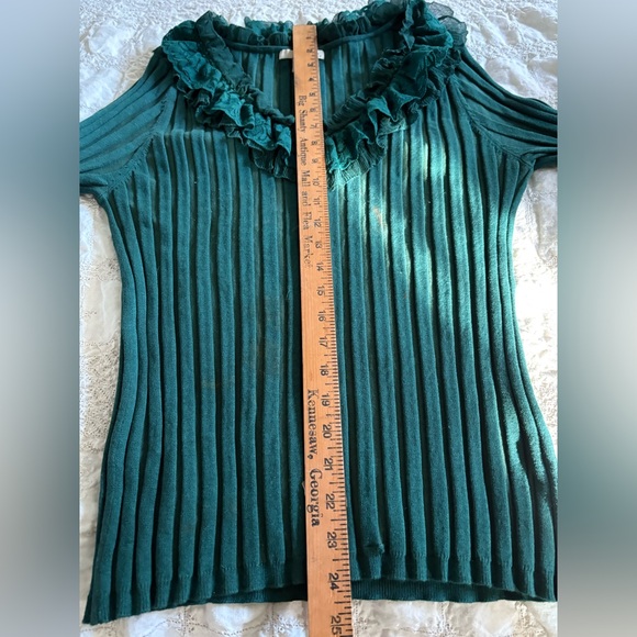 Vintage Teal Ruffled Long Sleeve Top 55% Silk - Picture 3 of 10